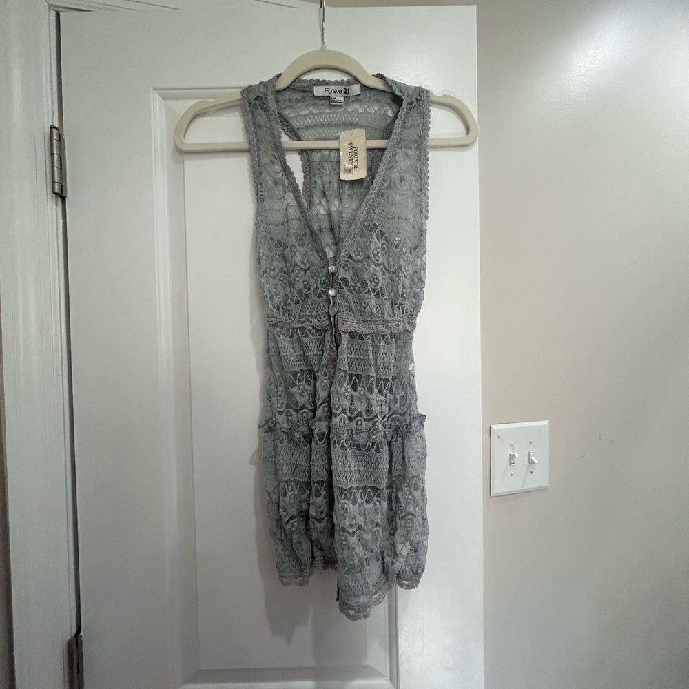 Forever 21 Light Gray Lace Top